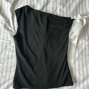 Revolve - One-Shoulder Black Top with White Ribbon Tie